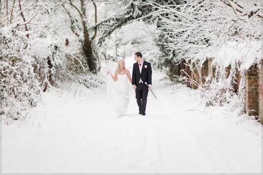 Mat Smith Photography - Nikki and Tom walking in Shepherd's Lane, Hurley