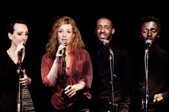 Sarah Ellen Hughes and Sector7 vocal quartet on stage at the 606 Club, Chelsea