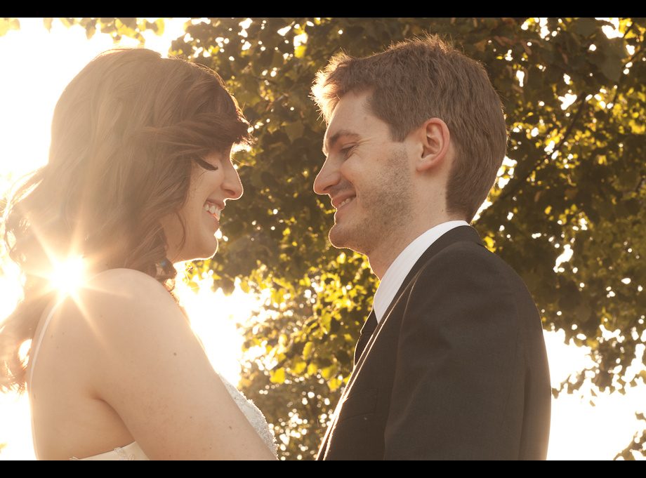 Sun peeking through at an autumn wedding, Regent's Park, London