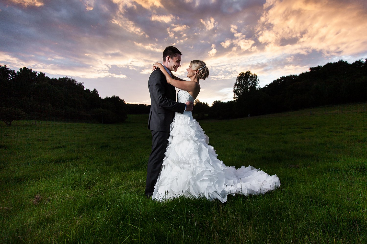 sunset-shoot-wedding-day-portraits-stunning-.jpg